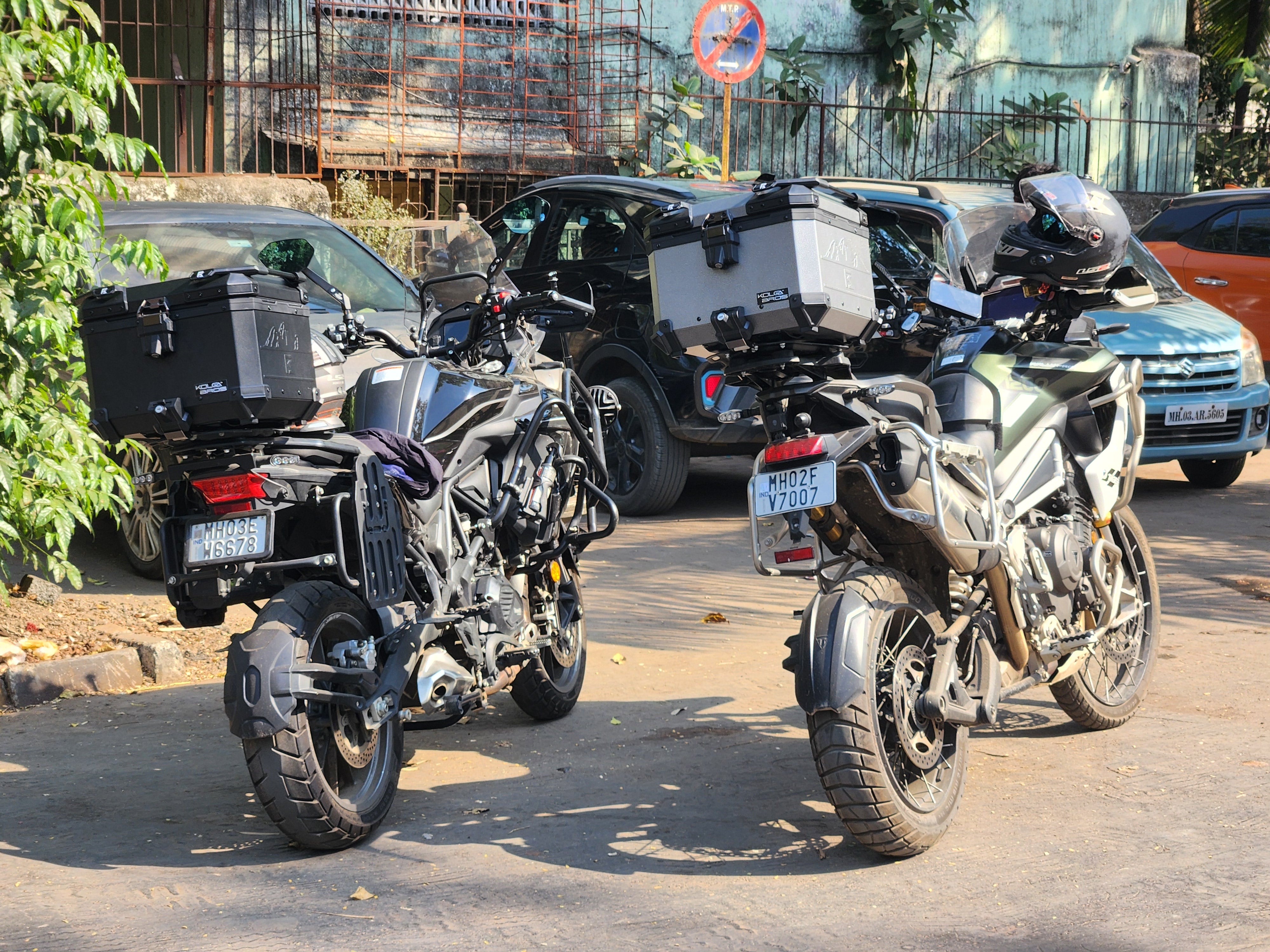 Kolga Bros SILVER BEAST Moto Trunk