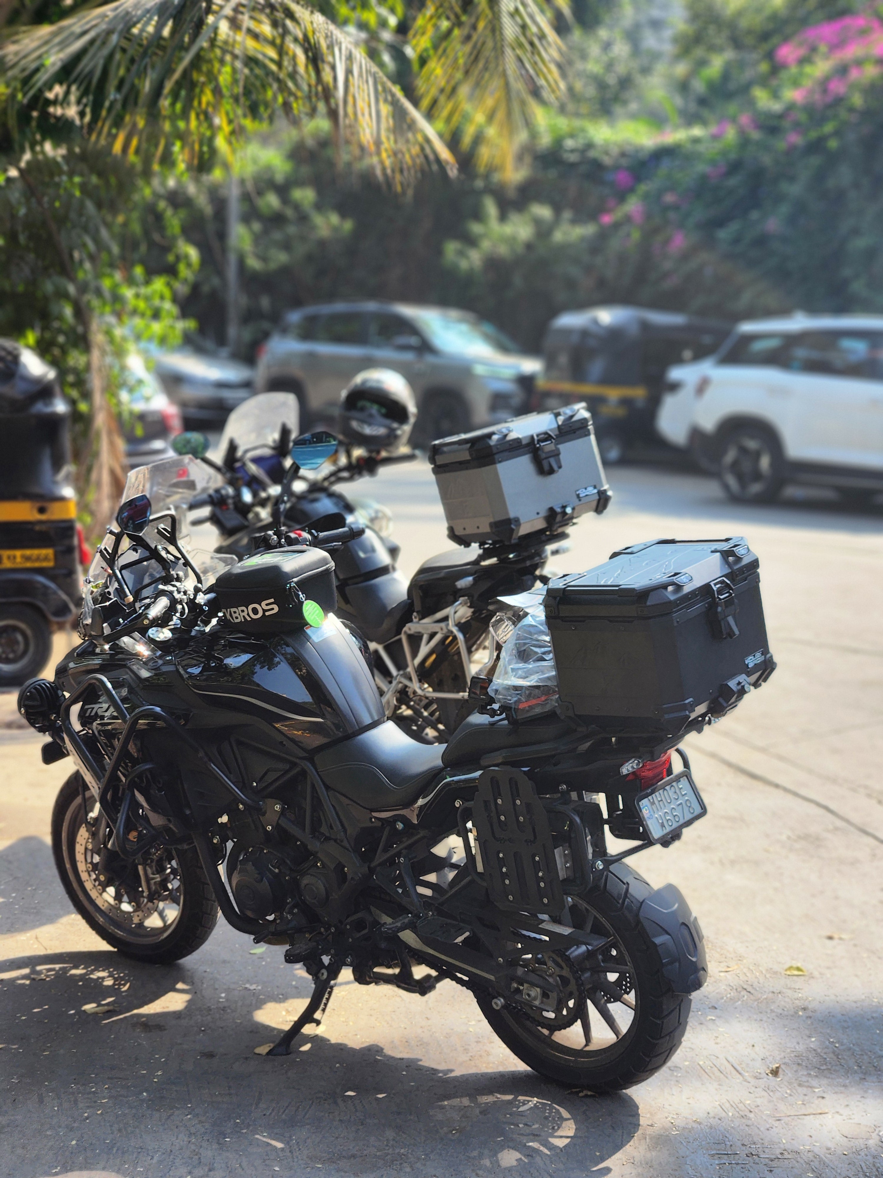 Kolga Bros BLACK BEAST Moto Trunk