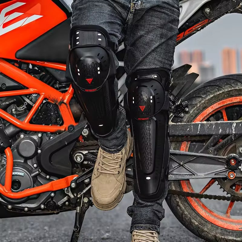 MOTOWOLF Winter outdoor sports protective velvet warm knee pads for motorcycle riding (MDL 1016B)