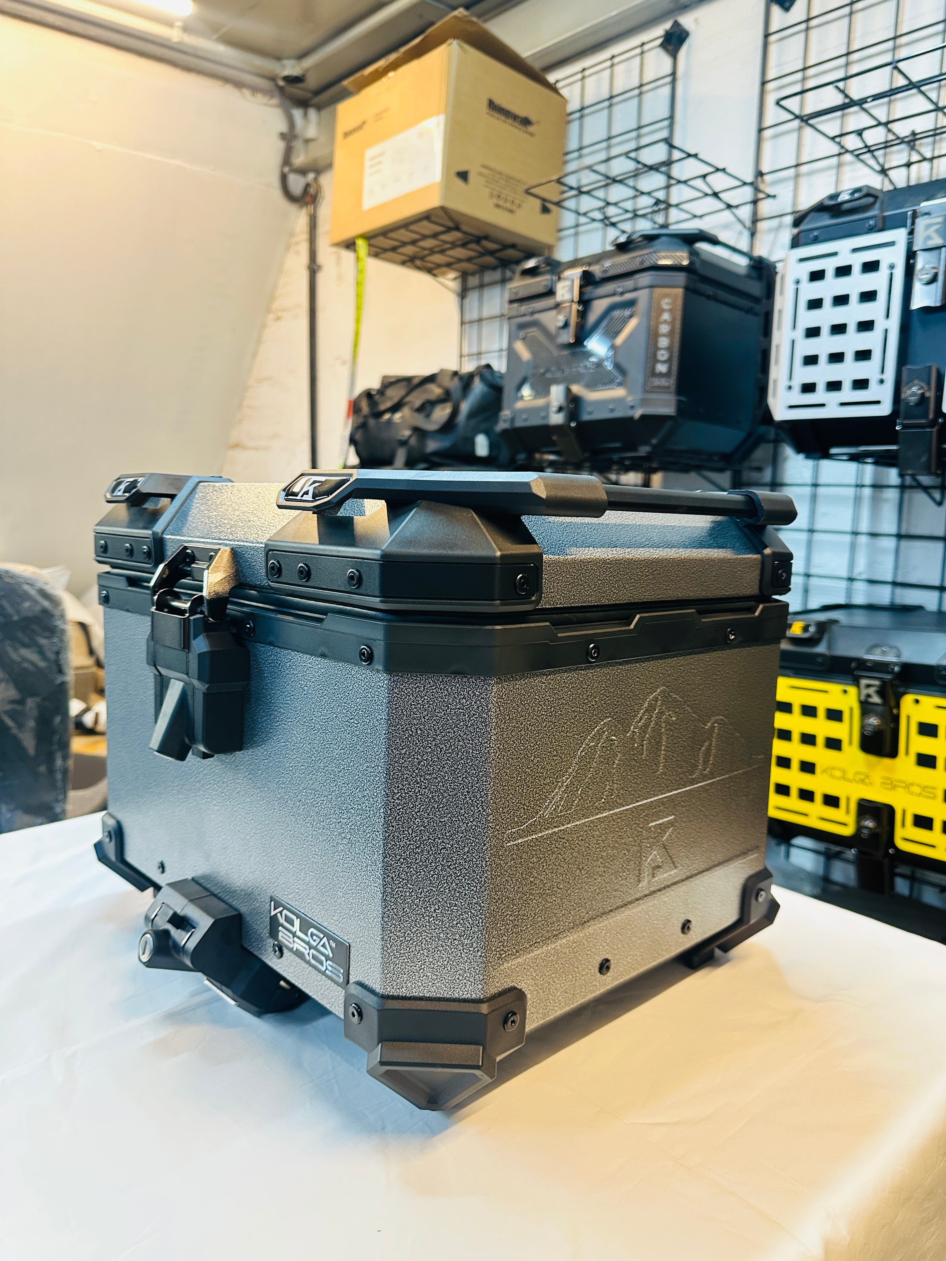 Kolga Bros SILVER BEAST Moto Trunk