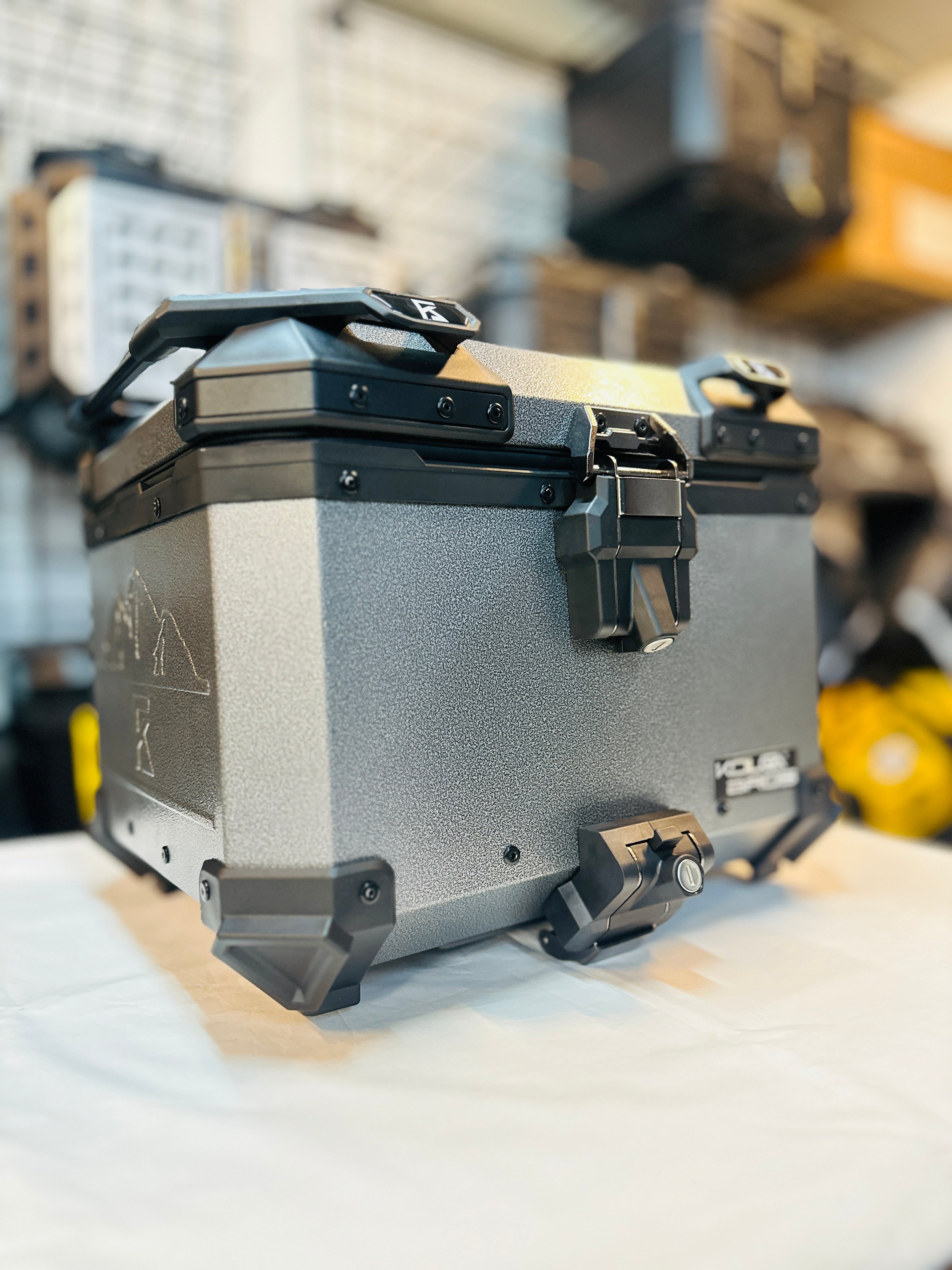Kolga Bros SILVER BEAST Moto Trunk