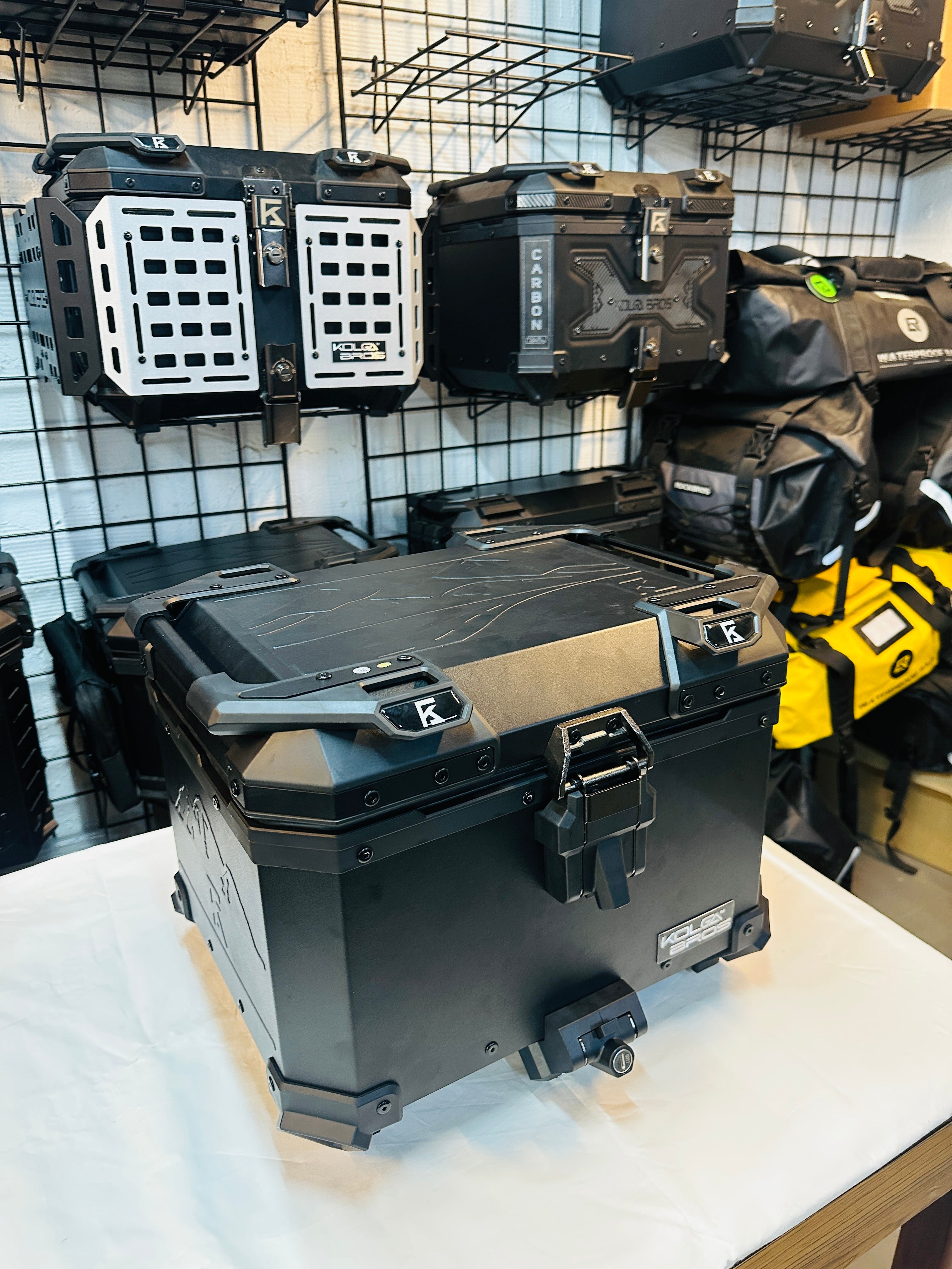 Kolga Bros BLACK BEAST Moto Trunk